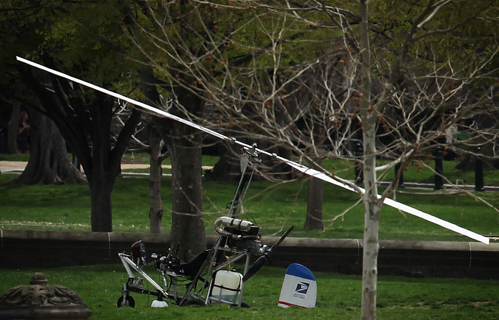 Man Lands Gyrocopter On U.S. Capitol Lawn As Part Of Planned Peaceful Protest [VIDEO]