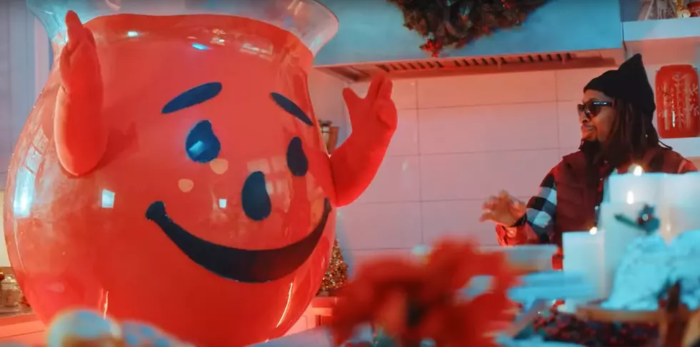 Lil Jon & The Kool-Aid Man Make Christmas Magic LOL