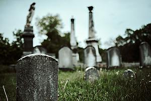 Did You Know You Can Take A Guided Cemetery Tour In Jackson?