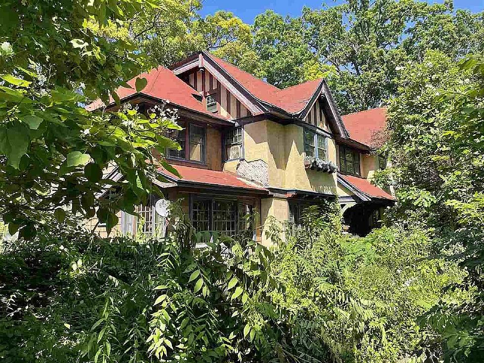 This Mysterious Home is on the Market in Jackson, Michigan: What&#8217;s the Story?