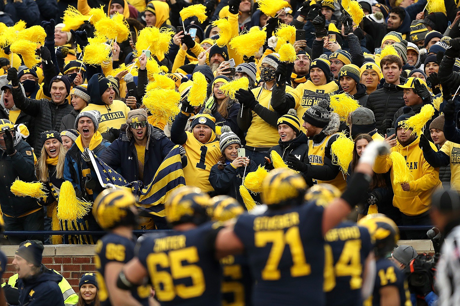 Michigan's Juwan Howard on foul disparity at Iowa: 'It's very frustrating