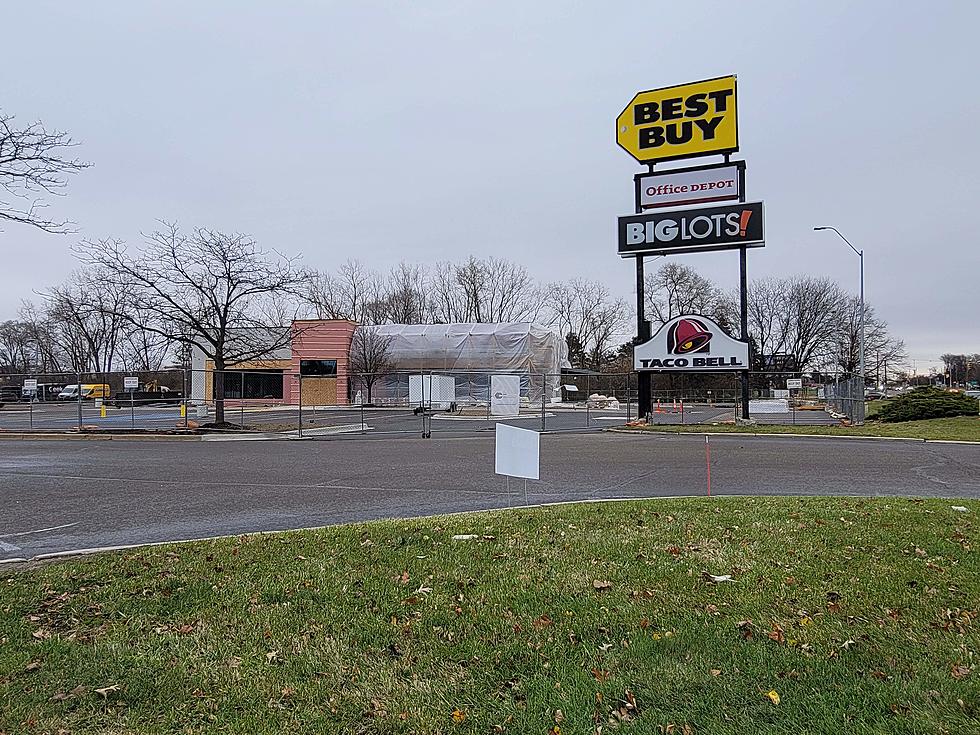 What Restaurant is Replacing Burger King in Okemos On Grand River?