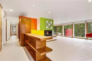 Keep HGTV Far Away From This Mid-Century Modern Midland, Michigan Home