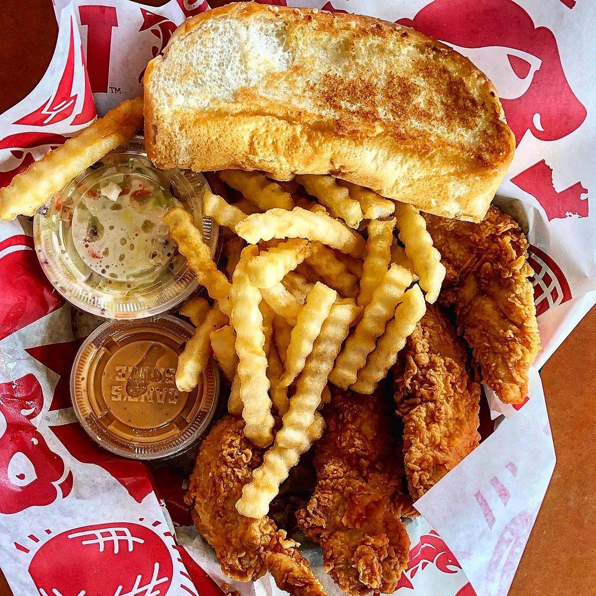 This Popular Chicken Chain is Coming to East Lansing