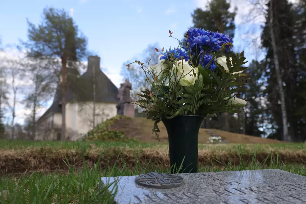 Some of The Dead Allegedly Don&#8217;t Rest In One Lansing Cemetery