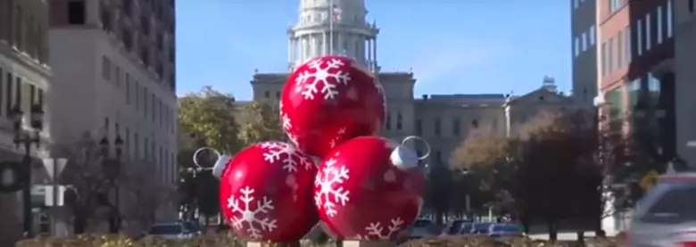 ◆大感謝祭!! Bell Wood Lansing S250W m0s8799 Festive Big Red Ball Week Returns to Downtown Lansing