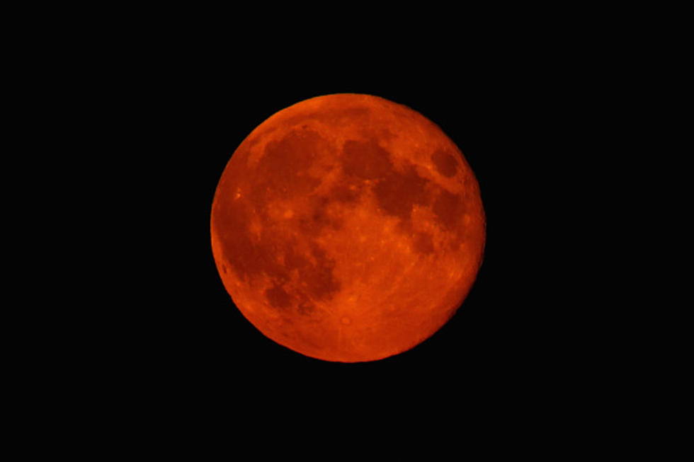 Supermoon Lunar Eclipse Sunday – End of Times? Or Good Time for Change?