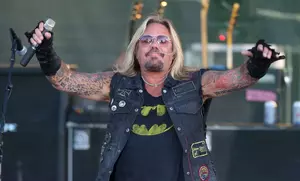 Vince Neil To Play Solo Show In Battle Creek