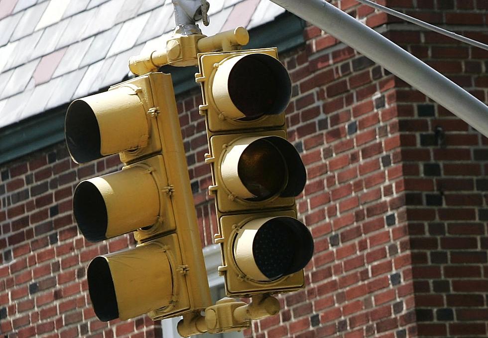 Michigan Lawmakers Want To Clarify Broken Stoplight Laws
