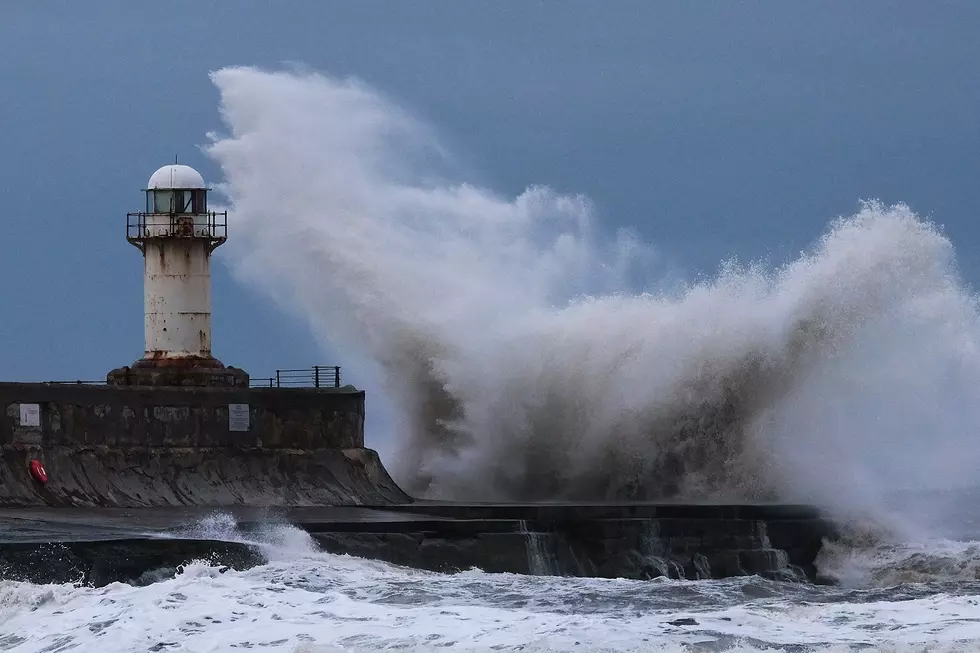Lake Michigan Lighthouse Destroyed by Huge Waves and High Winds