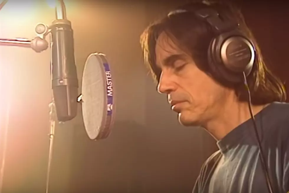 Jackson Browne Says He Tested Positive For COVID-19
