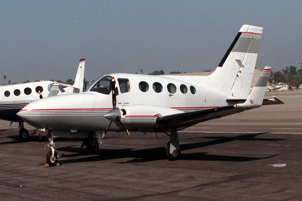 Who Needs Landing Gear? Pilot Does Belly Landing in Mason