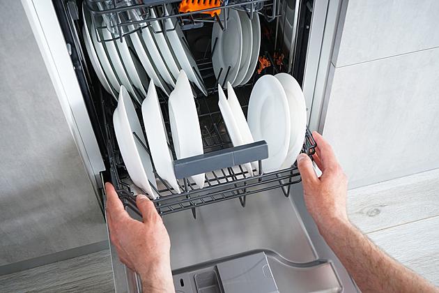 https://townsquare.media/site/693/files/2023/09/attachment-Dishwasher.jpg?w=630&q=75