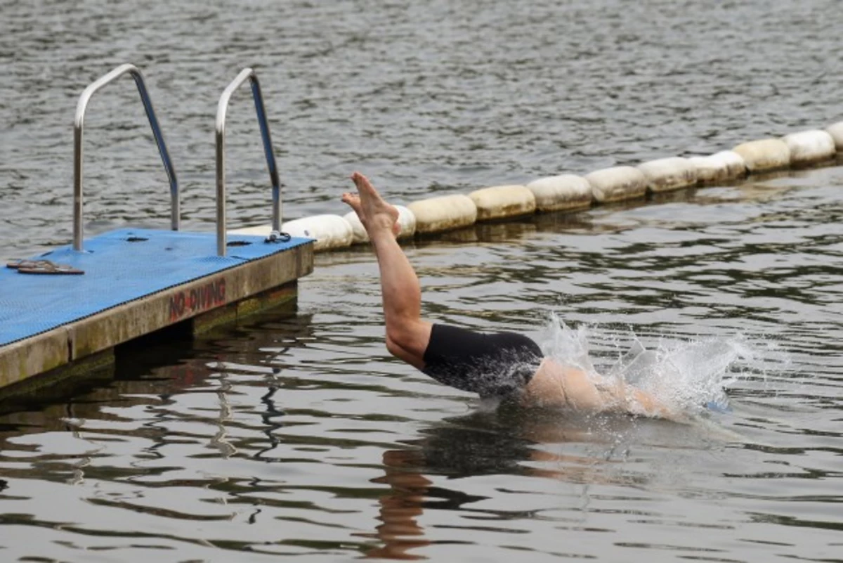 Watch Out For Swimmer’s Itch In Michigan Lakes This 4th Of July