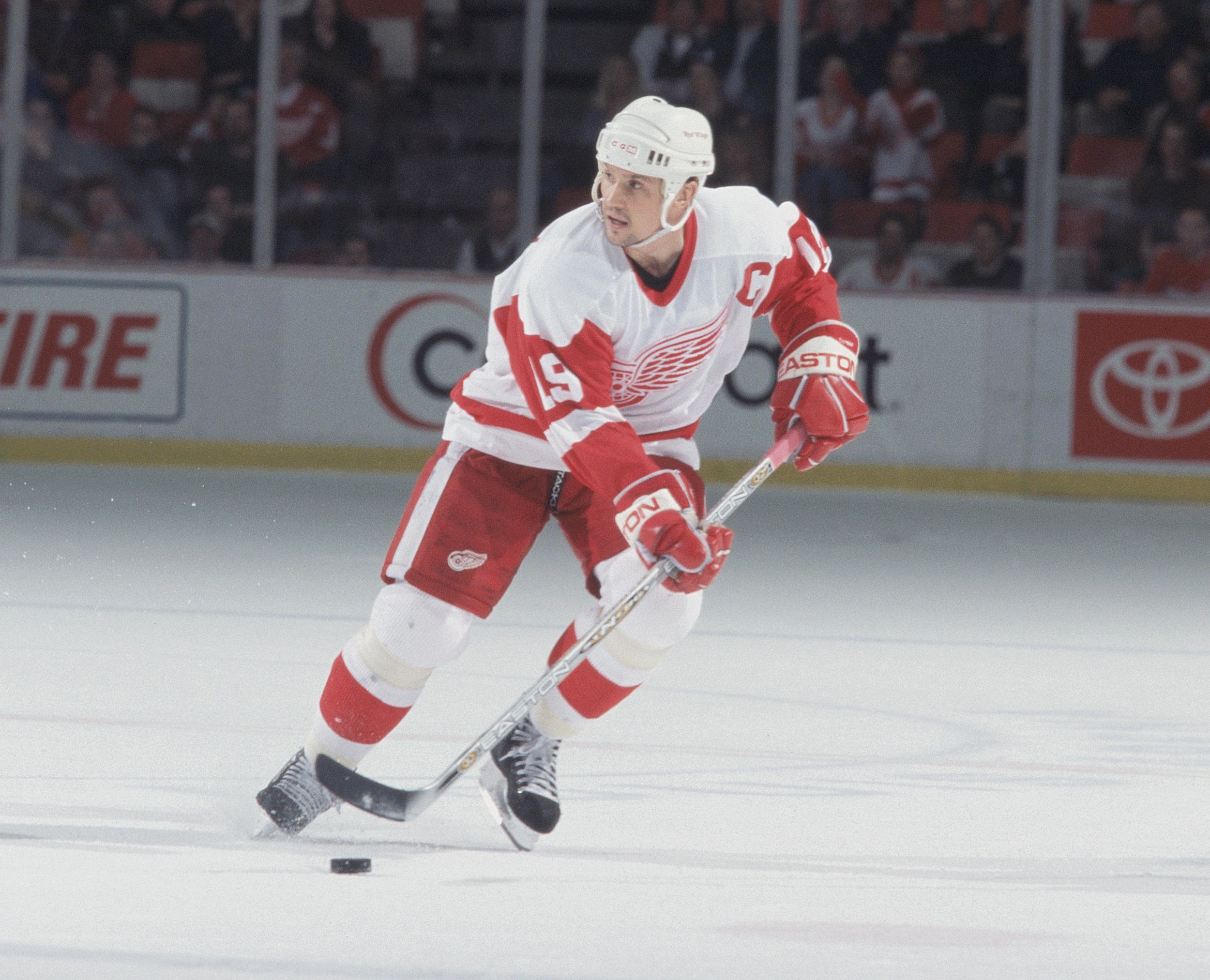 What Steve Yzerman wants from next Detroit Red Wings captain