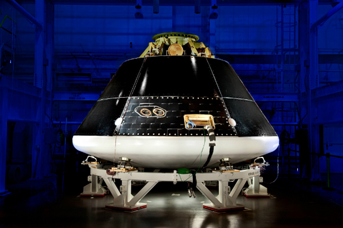 Как назывался космический корабль путешествие. Пилотируемый корабль Орион. Космический аппарат Орион. Orion Multi-purpose Crew vehicle.