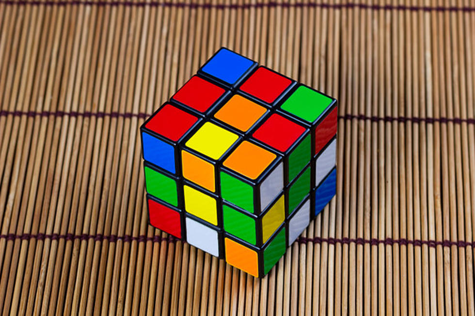 American Sets New Rubik’s Cube World Record