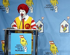 Michigan&#8217;s Creepy Clowns Now Causing Problems for Ronald McDonald