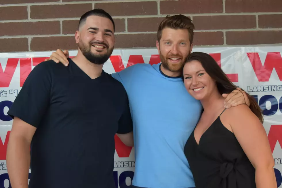 Brett Eldredge Taste Of Country 2018 Meet &#038; Greet Photos