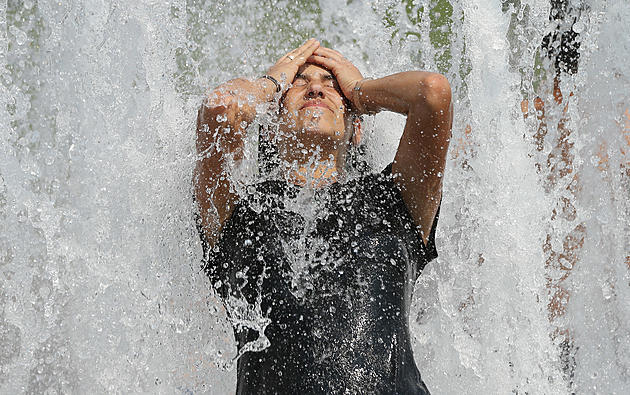 Lansing Area Under An Excessive Heat Warning