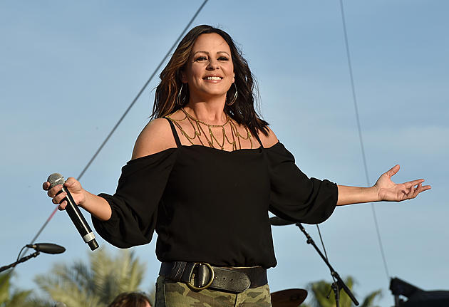 Wanna Win Your Way To See Sara Evans This Weekend?