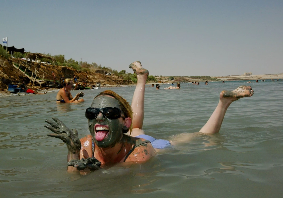 грязи мертвое море