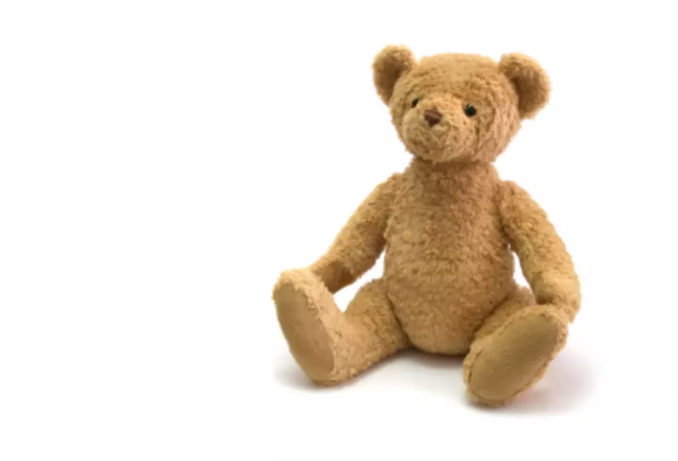 Here&#8217;s Why People Are Putting Teddy Bears in their Windows