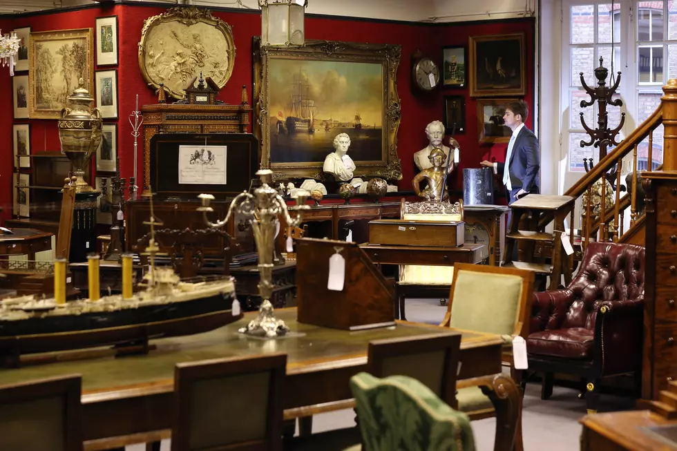 Antique Dealer In Jackson Closes