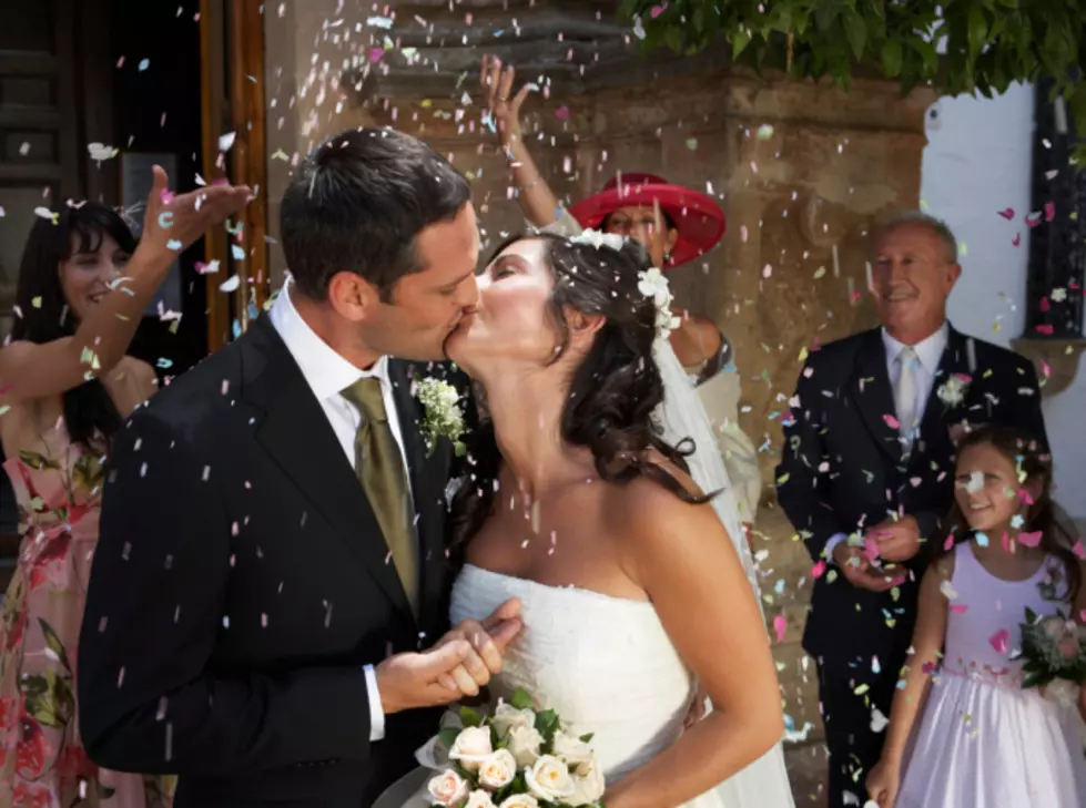 Getting Married? COVID 19 Pandemic Brings Changes to Weddings