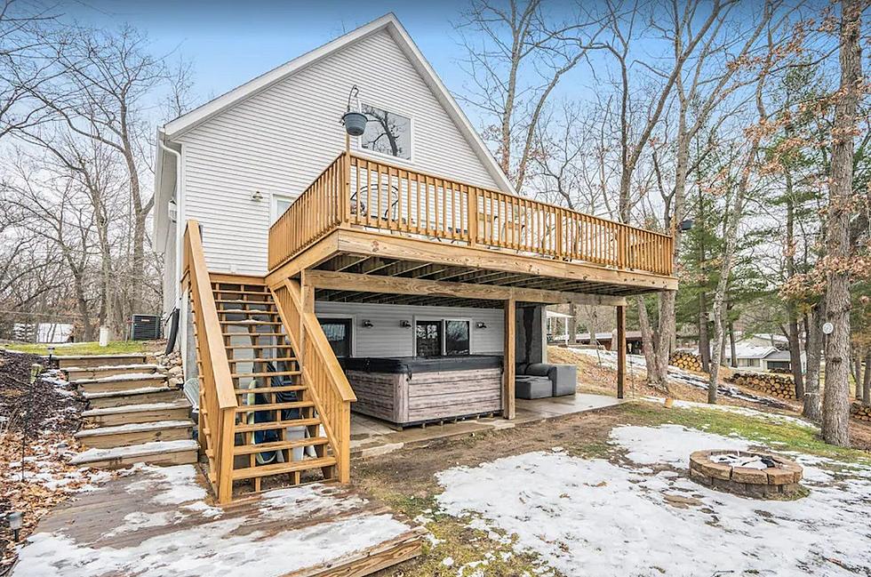 This Cottage Has a Beautiful View of Michigan’s Pettibone Lake [Gallery]