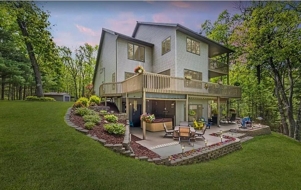 This Cozy Cottage Sits on One of Michigan’s Private Lakes [Gallery]