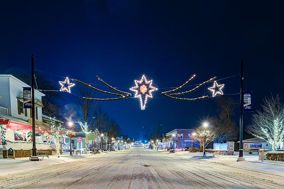 Best Small Towns to Visit for Christmas, One right Here In Michigan