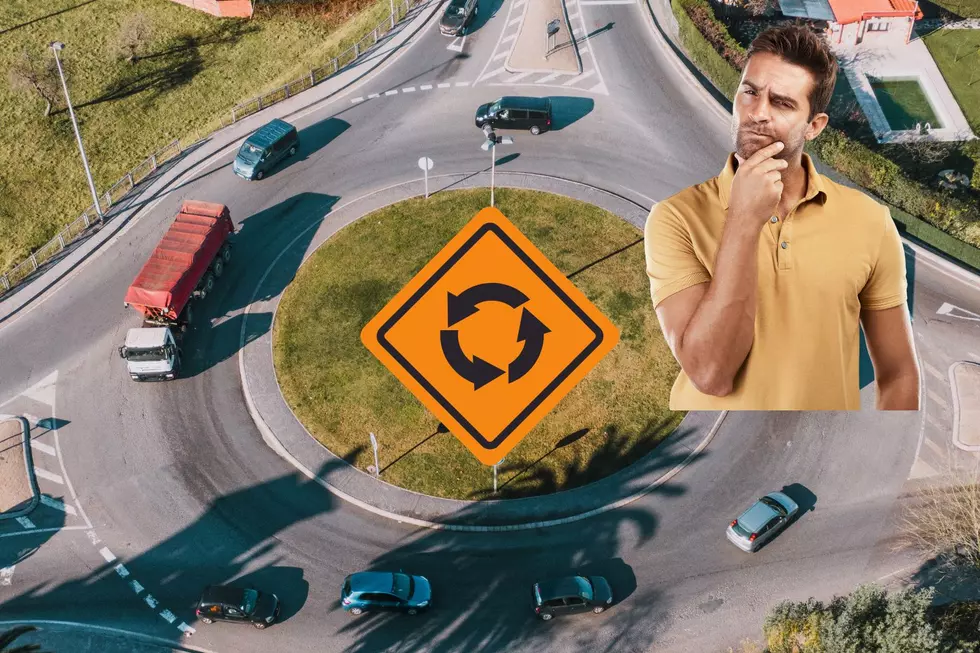 Do You Need to Use a Turn Signal While in a Michigan Roundabout?