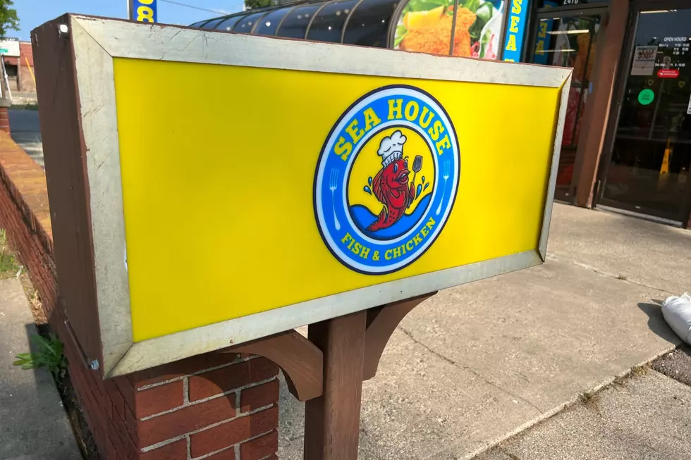Sea House Fish & Chicken in Lansing. (Photo via JR, Townsquare Media Lansing)