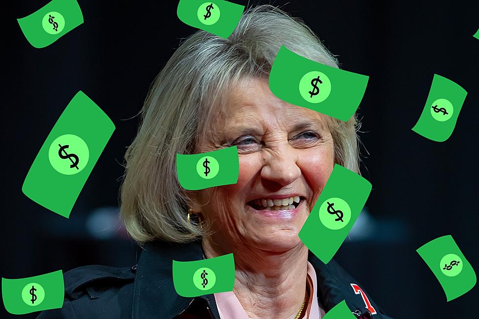 Revealed! This Is the Richest Woman in Michigan