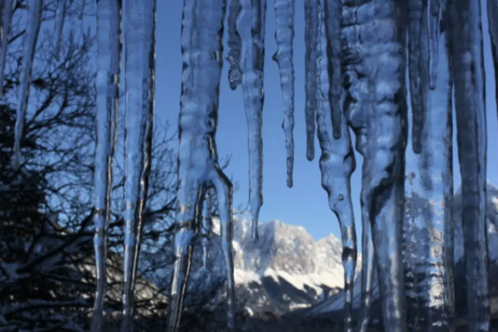 Ice Castle Becomes Tourist Attraction at Loon Mt NH- [Photos + Video]