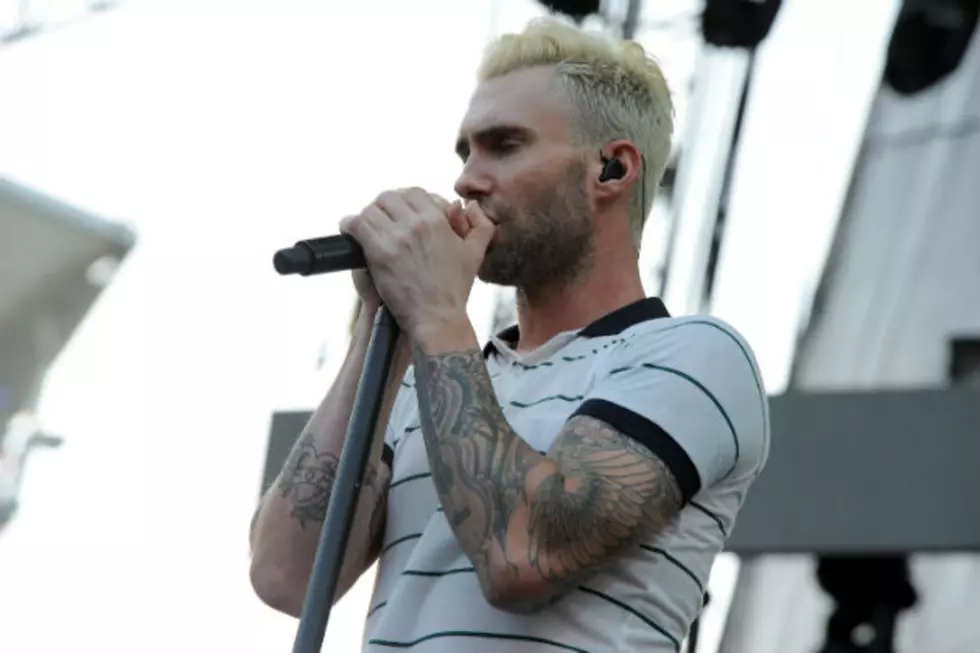 Adam Levine: Blonde over Brown? / See him live in FLA