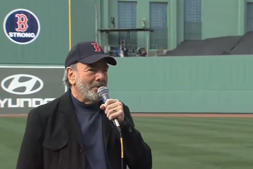 New England Reacts to Red Sox Fan Request to Ditch &#8216;Sweet Caroline&#8217;