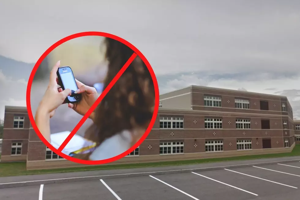 Cell Phones May Soon Be Banned For Students at Westbrook Middle School