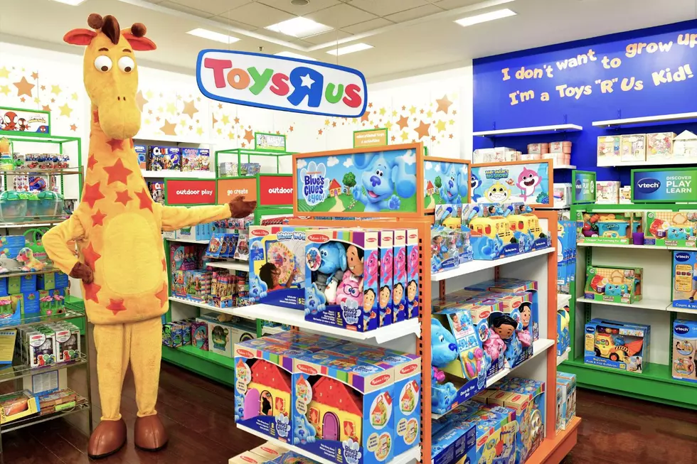 Is Toys R Us Coming to the Maine Mall? 