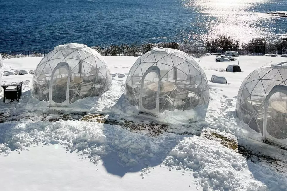 Maine Has Winter Igloo Dining on Top of a Cliff With Spectacular Ocean Views