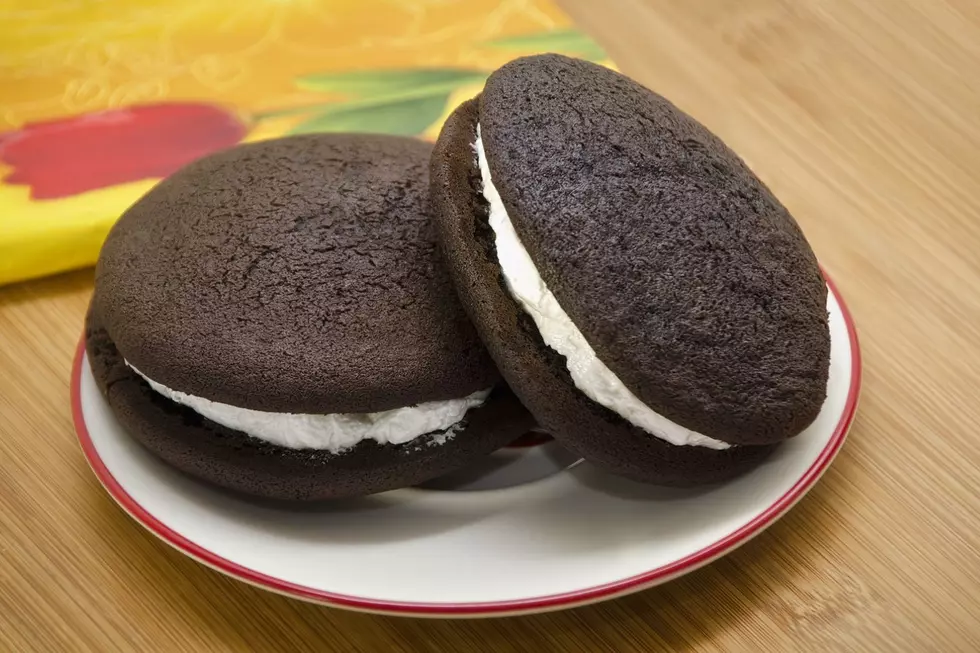 This Whoopie Pie Gender Reveal is So Sweet and So Maine