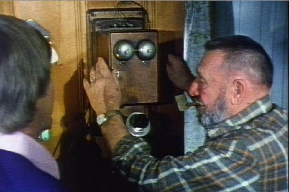 Bryant Pond, Maine&#8217;s Crank Telephones Featured on 1980s TV Show