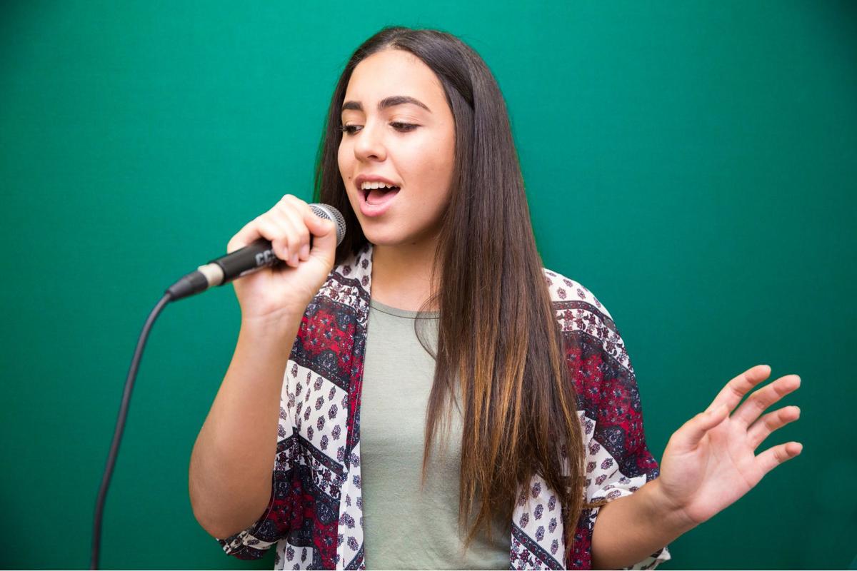 Maine Teen Idol Kicks Off First-Ever Teen Singing Competition
