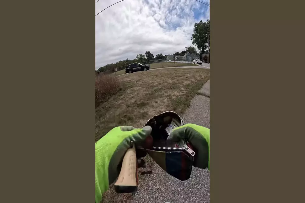 Good Samaritan Hands South Portland Police Officer a Lost Wallet Full of Cash