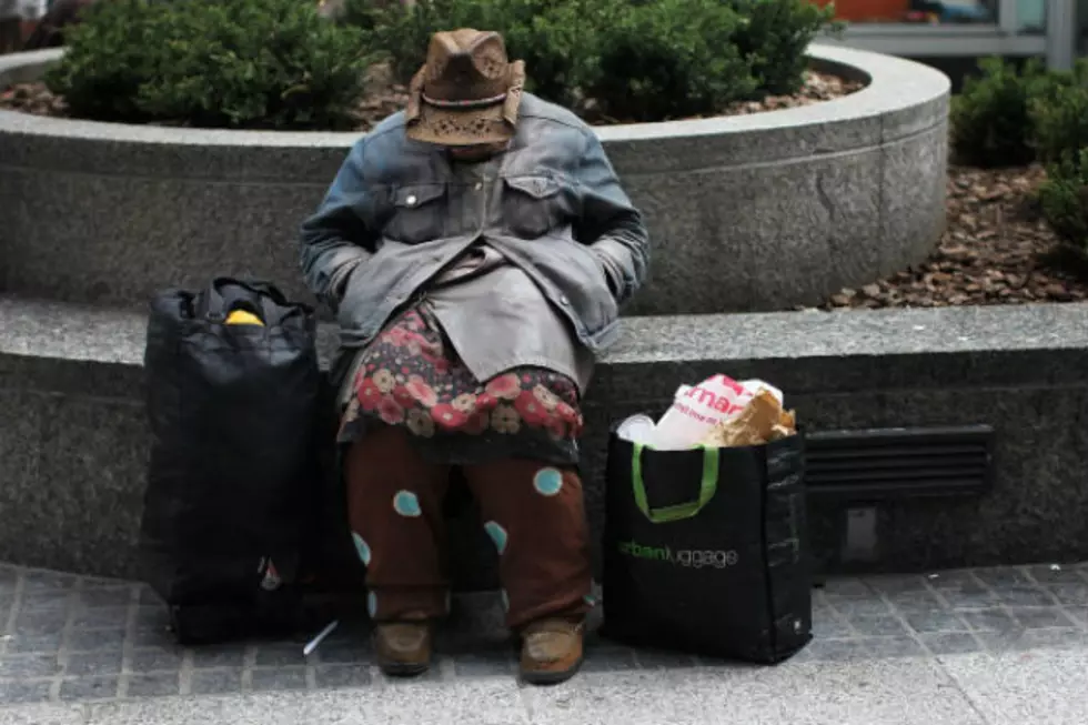 Ever Wondered What to Say to a Homeless Person? Do&#8217;s and Don&#8217;ts