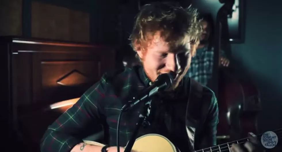 Ed Sheeran Covers “Trap Queen” on Fallon!
