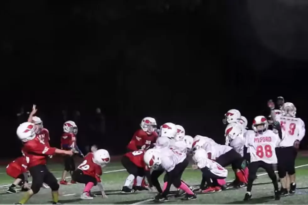 Pee Wee Football Players Do the ‘Whip/Nae Nae’ Dance in Middle of Football Game [VIDEO]