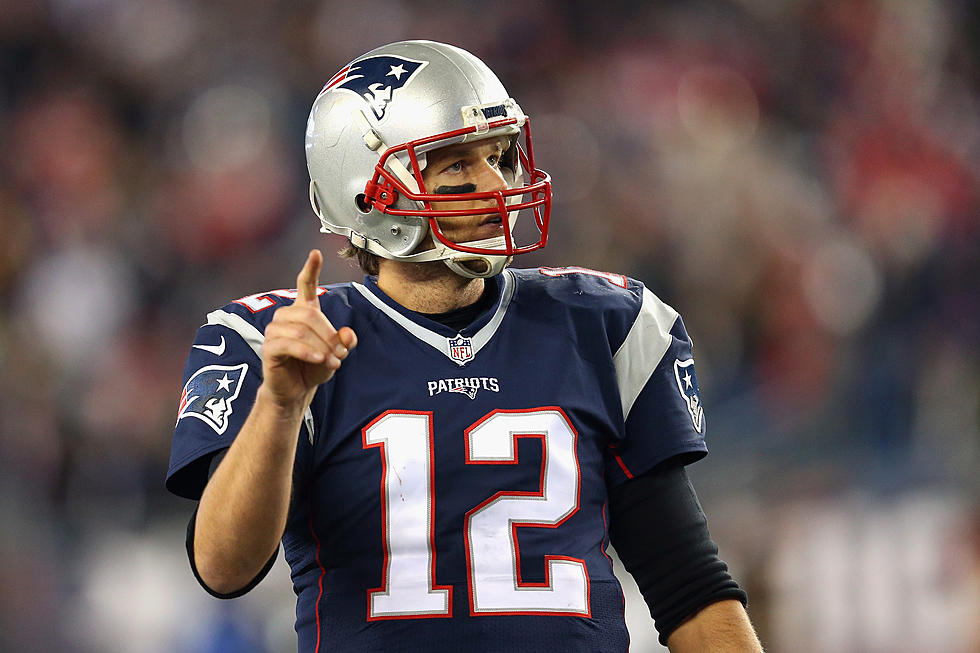 Tom Brady Gives A Cab Driver The One Finger Salute In NYC!!