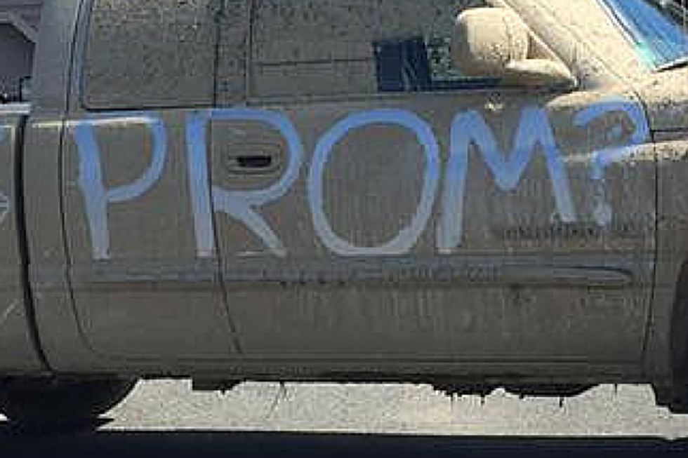 This is the Most Maine ‘Promposal’ You’ve Ever Seen